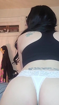 Cum Watch Me Shake My Ass, Wanting to Shake It on Your Face