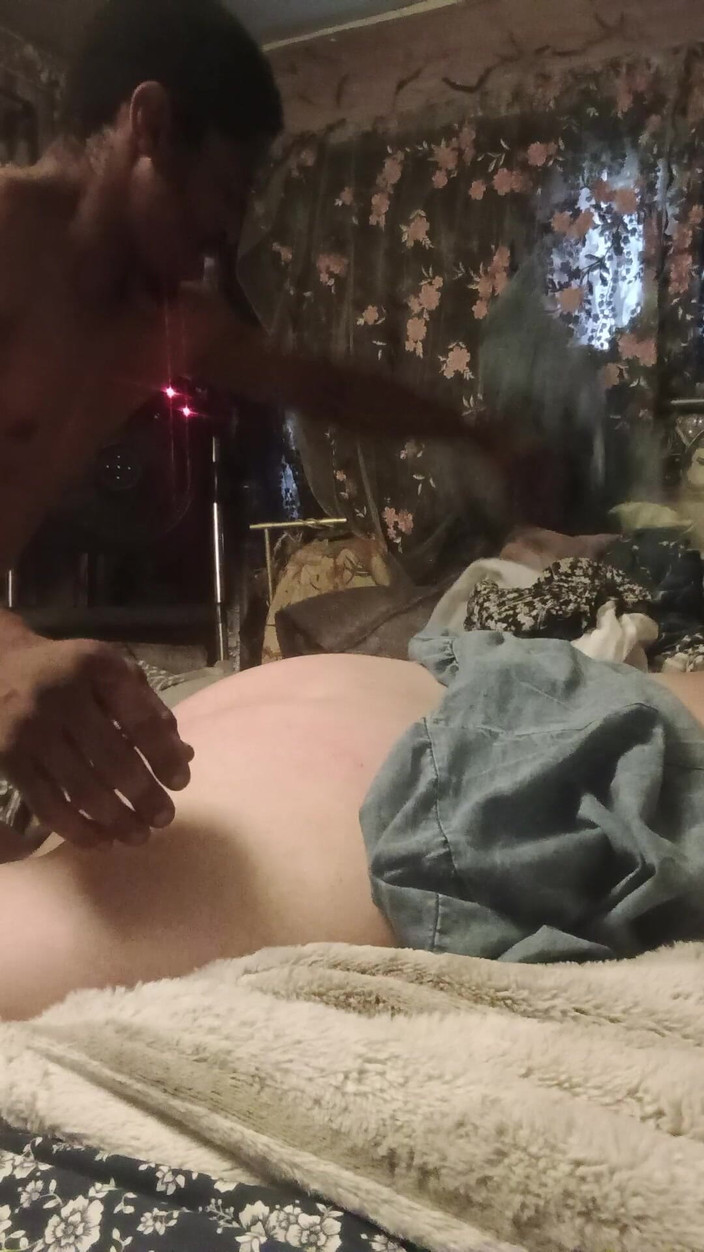 Kinglucero and nahinawahine: Deepstrokes enquanto eu a estiquei com esse pau gordo