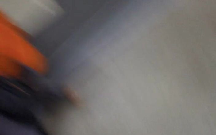 Polishx: トイレで