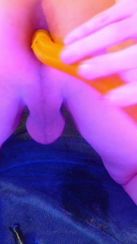 Tubo alienígena de 80 cm / 32 polegadas dentro da minha bunda femboy