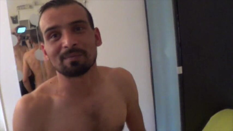 Gaybareback: Lovetly twink bị một chàng trai gợi cảm đụ không bao...