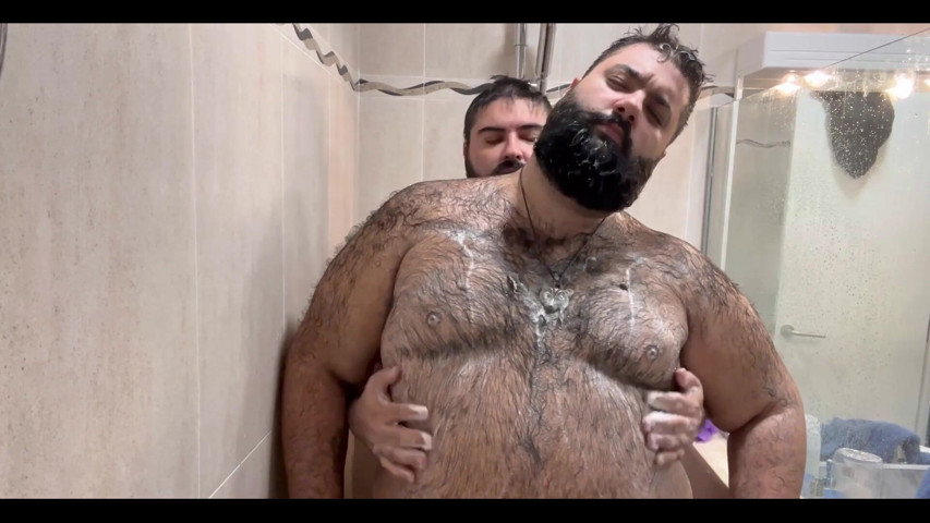 A Shower with My Friend (The Mencey)