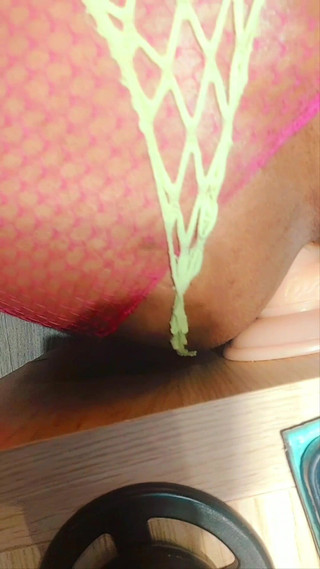 Milah CrossxxX: Perempuan simpanan saya mahu saya bermain dengan palam baru saya...