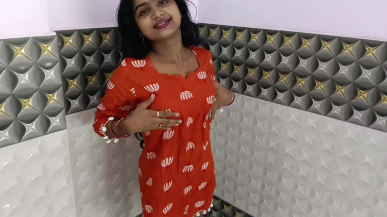LateralChain349: Fată indiană reală Sudipta fetiș cu labă și muie cu fată...