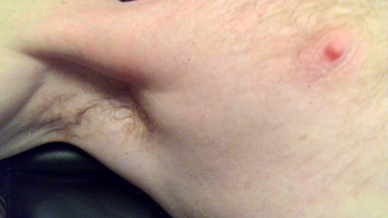 RobertLacrosse: Hlazení cumming lízání podpaží tření mrdky v jámě