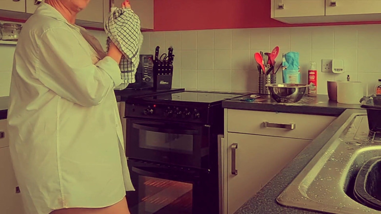 Kylie Britain Adventures: Britain's wet and moist bake off