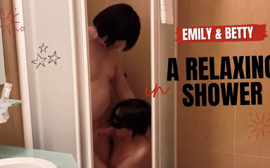 Emily Rossi: Um chuveiro relaxante