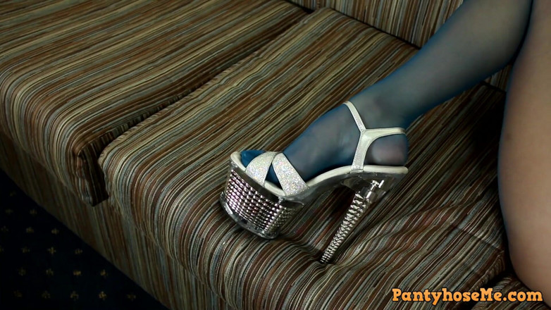Pantyhose me porn videos: Kate England Mavi külotlu çoraplı amcık oyunu