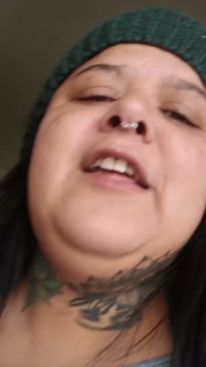 Mary Jhuana: Bbw cattiva sul balcone dell'appartamento - 4K
