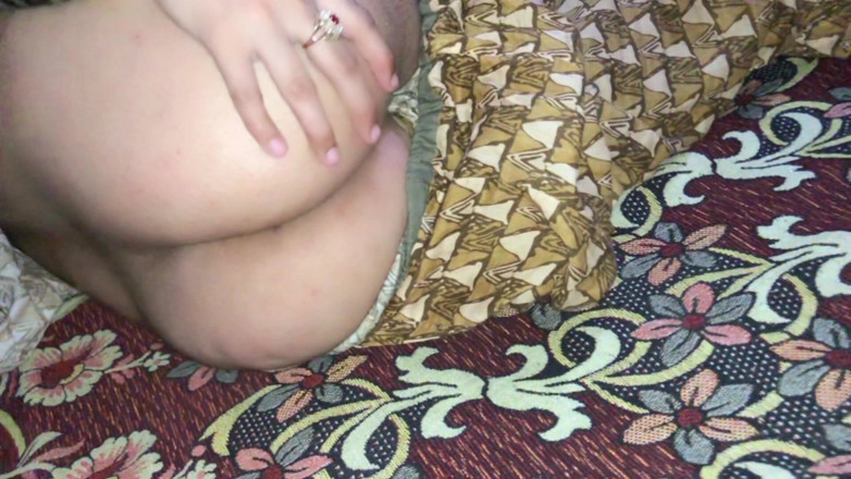 Kingsizedevil: Geile Desi Bhabhi hardcore geneukt door Devar - luid kreunen en...