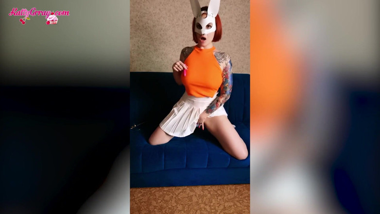 Katty Grray: Incredibly sexy bunny fondles herself and bring to orgasm with...