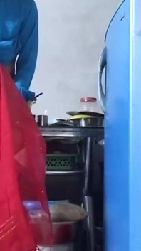 继兄弟无法解渴新婚继妹的阴户