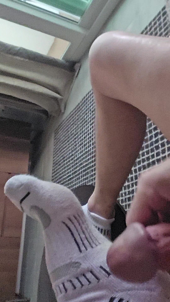 stefanspace96: De beaux pieds de cul se font traire, baise-moi ?