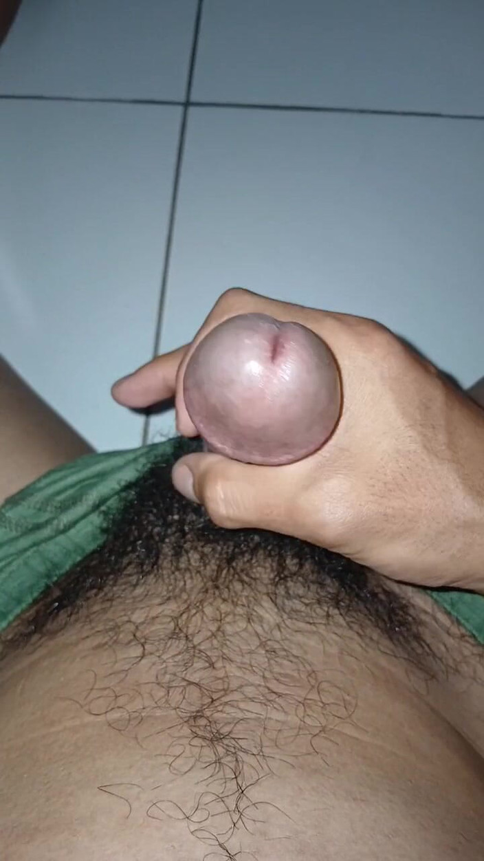 Amazingbeautycum: Bersetubuh Dengan Pegawai Minimarket Setelah Masturbasi