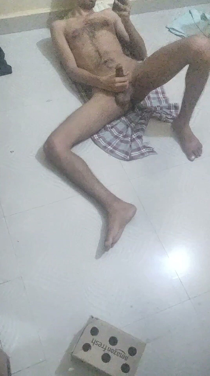 Rake: Odia Single Guy Masturbating at Pg Room