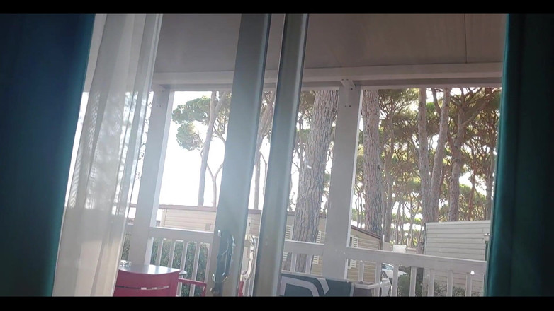 Boy jerking off: Junge wichst 