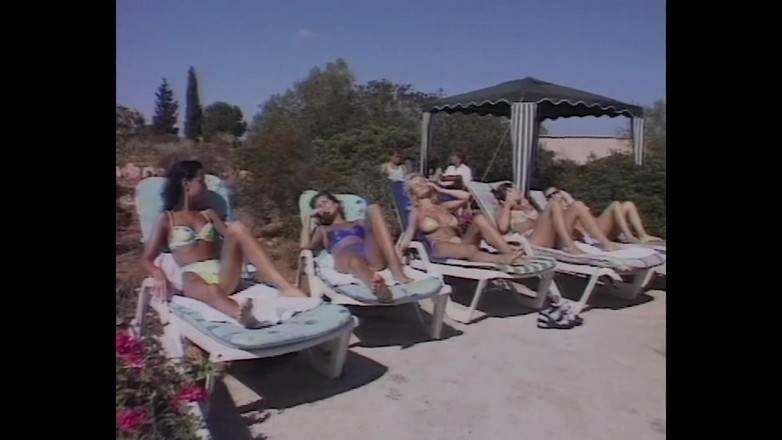 MMV and Eroticplanet Clips: Het hete poesje is klaar voor een strandneukpartij