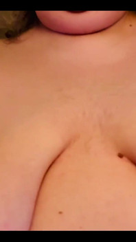 Jouer avec ses seins