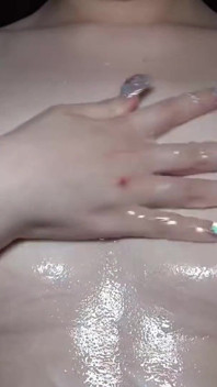 Sweet and Naturally Charming Beauty Makes Her Exclusive Debut with Special Bonus Content
