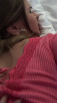 Domácí porno s roztomilou a sexy arabskou nevlastní sestrou, když jsou rodiče venku