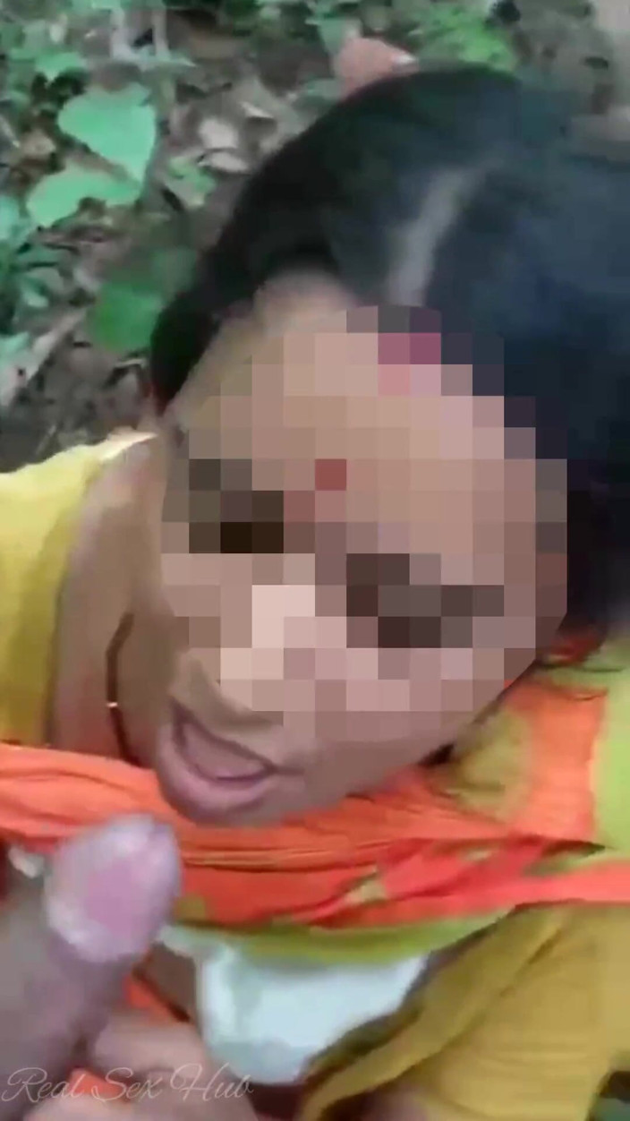Real sex hub: Il negoziante del villaggio indiano tradisce sesso nella giungla con...