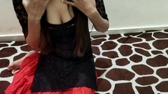 Saarabhabhi6: 印度女友勾引男友和她做爱，少女女友把男友偷偷溜进她的房间做爱，粗暴性爱，saara