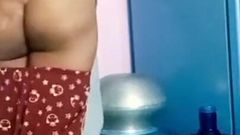 Brother-in-law Convinced the Sexy Sister-in-law and Started Fucking Her as Soon as They Got Alone.
