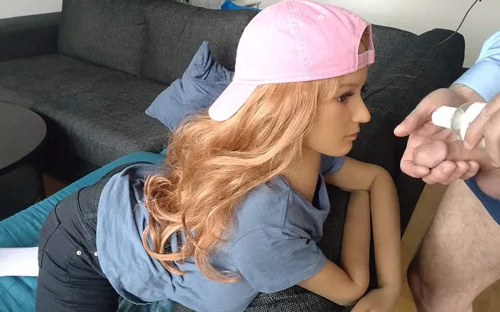 Adventuremacmax: Deepthroat Doll and Facial