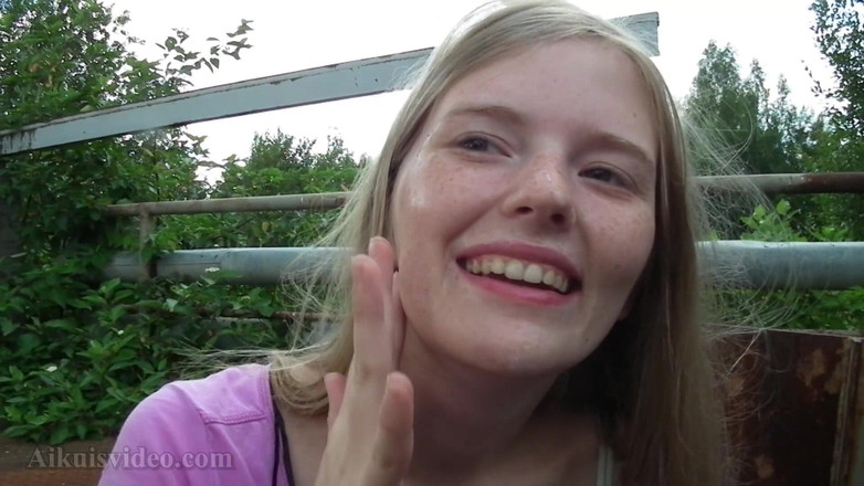 FinAdult Videos: Teen scopa nel luogo abbandonato