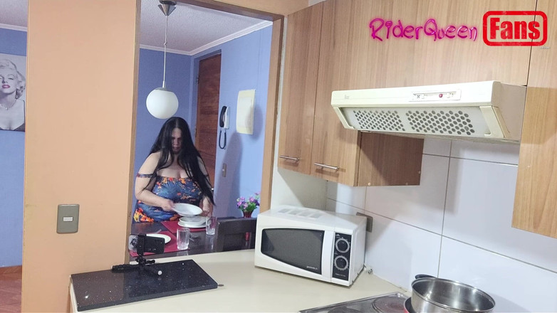 Riderqueen: Videos for Fans: a Masked Young Man Fucks Me in...