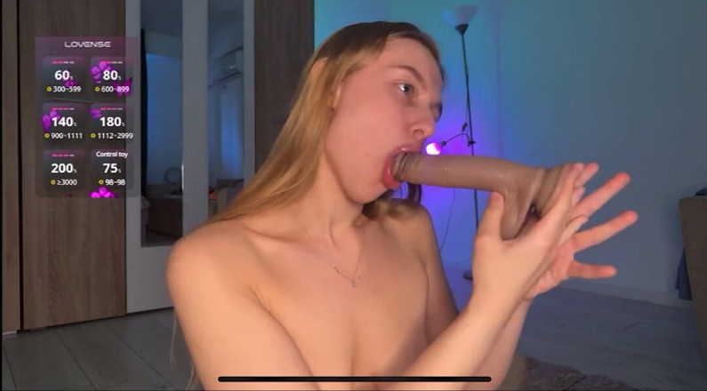 JuiceLussie: Amazing Blowjob with Big Dildo