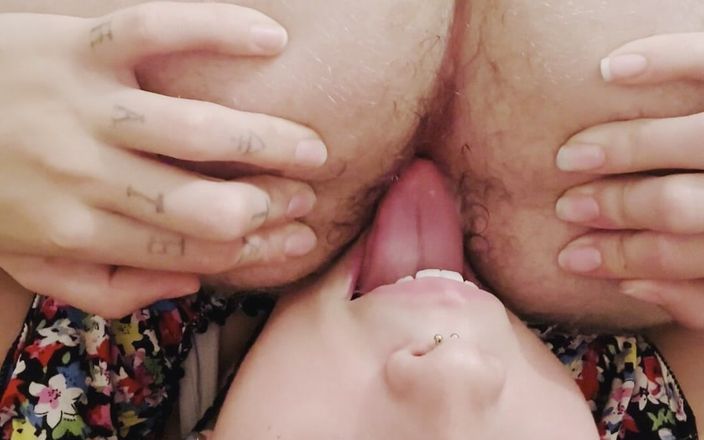 Raxxxbit: Upside Down Rimming
