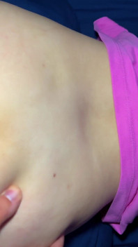 Sora vitregă drăguță vrea să fie și este plină de spermă