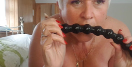 Uk Joolz: Mehr spaß mit diesem tollen anal-perlen-spielzeug von mir ... du liebst...