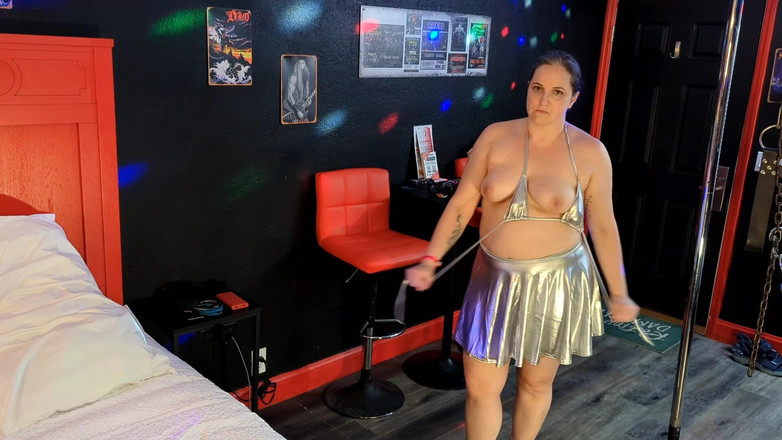 Always Fun No Pants: Sexy manželka zamkne paroháče a ukazuje oblečení!