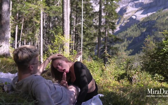 Yummy Mira: Natur und wilder fick in schweizer Alpen - Miradavid