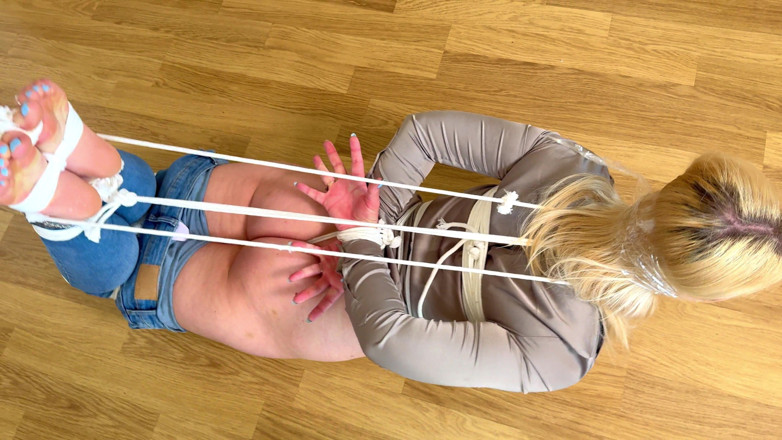 Latina Fetish: Lil Missy em Madrasta Curiosa, enteado dominante (4k)