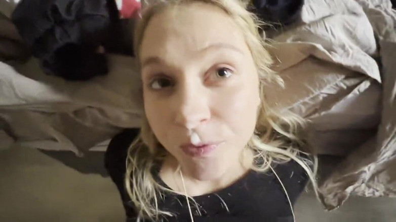 Siswet: Blowjob facial 8 months pregnant