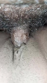 Yangzi Apni Chut Ankal Se Chuda Rahi