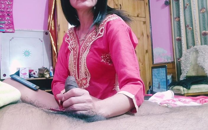 Bolly Karma: 我的继兄弟想要我打手枪