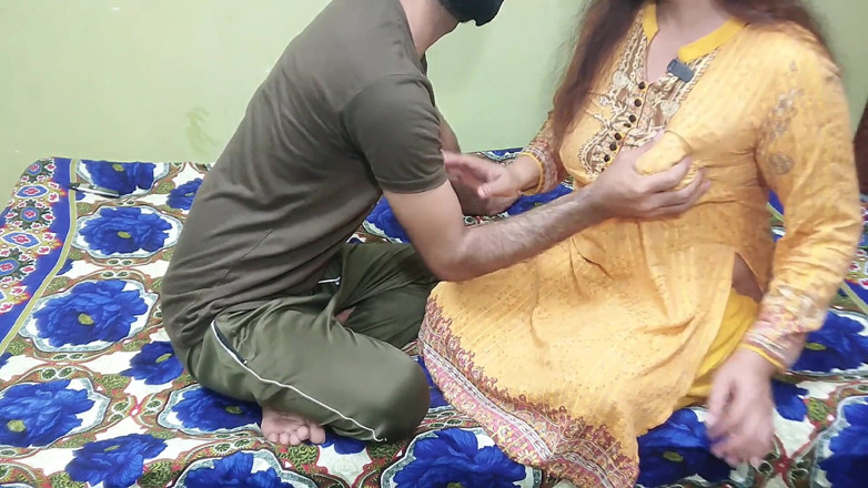 Gullnazkhan: India tía ki apretada Mai Dhod Waly Ny Lula Ghusa...