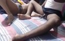 Sexy Indian fuck: Sexig Rupali Bhabhi vagina kliar så hennes styvbror använder salva...