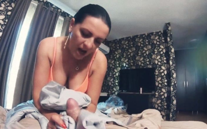 MilfyCalla: कामोत्तेजक सेक्स, लंड चुसाई, डोन-जैकेट और फर x14
