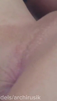 polizałem dziurę i ostro ją zerżnąłem aż do jaj! Femboy jęczy od dużego kutasa i gorącej spermy!