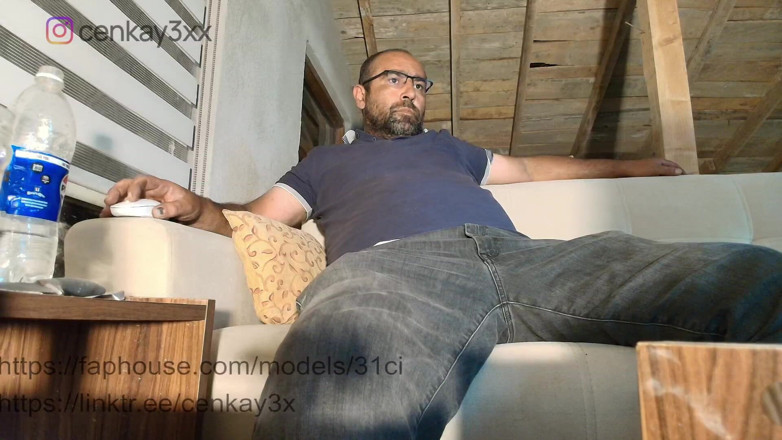 Masculer Turkish bear: Your Master Was on Air.