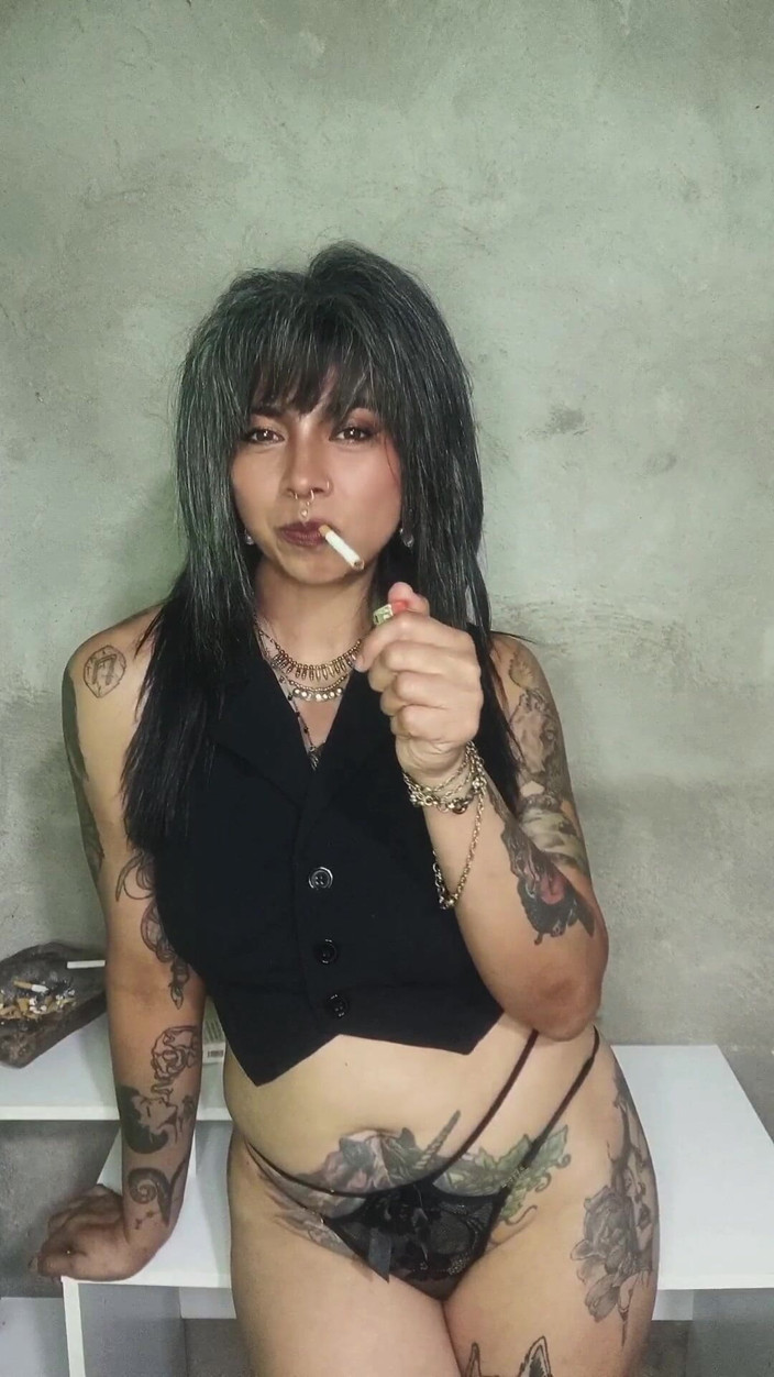 Casia Castro: Sigaro, tople e silenzio