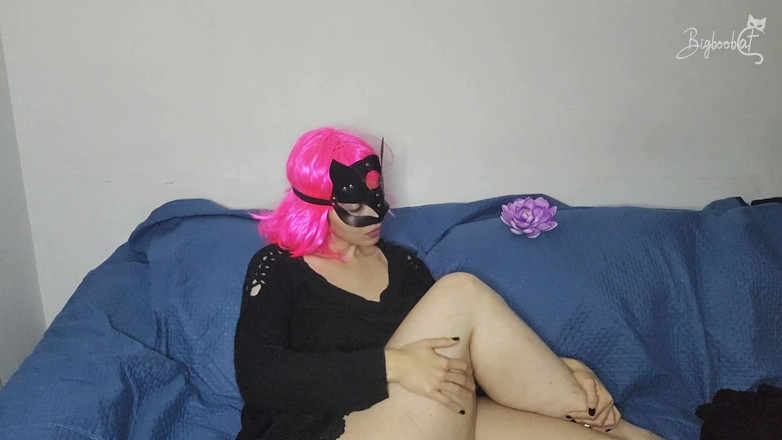 BigBoobCat: Menggesel diri saya mentah di bawah pepek saya yang suka...