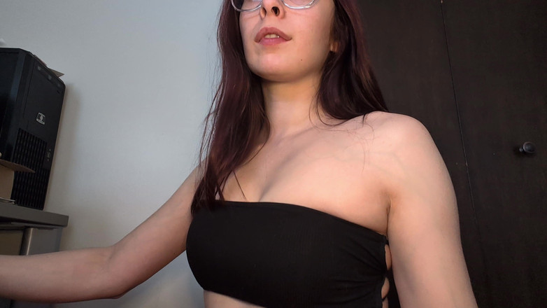 Mimiandevan: योग लेगिंग में पेशाब करने की हताशा और चिढ़ाना