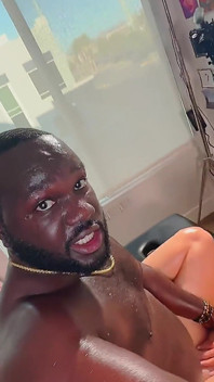 Semaj Media nos bastidores! Kayla Summers e eu falamos antes de se foder durante sua cena de massagem!