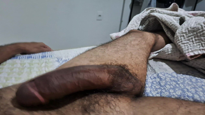 snappyblindfold3: Me Filmei Batendo Uma Punheta E Explodindo Porra No Final